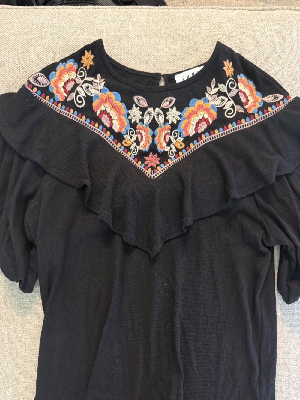 Floral Embroidered Blouse - Picture 2 of 4